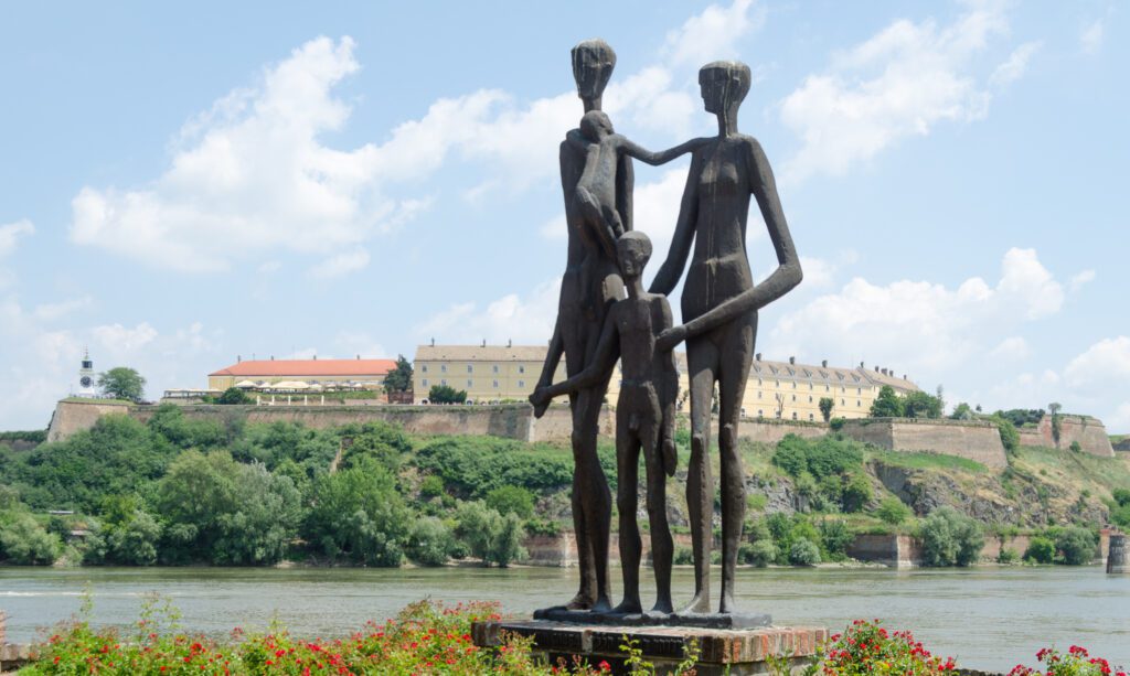 Spomenik Žrtvama Racije Dunav